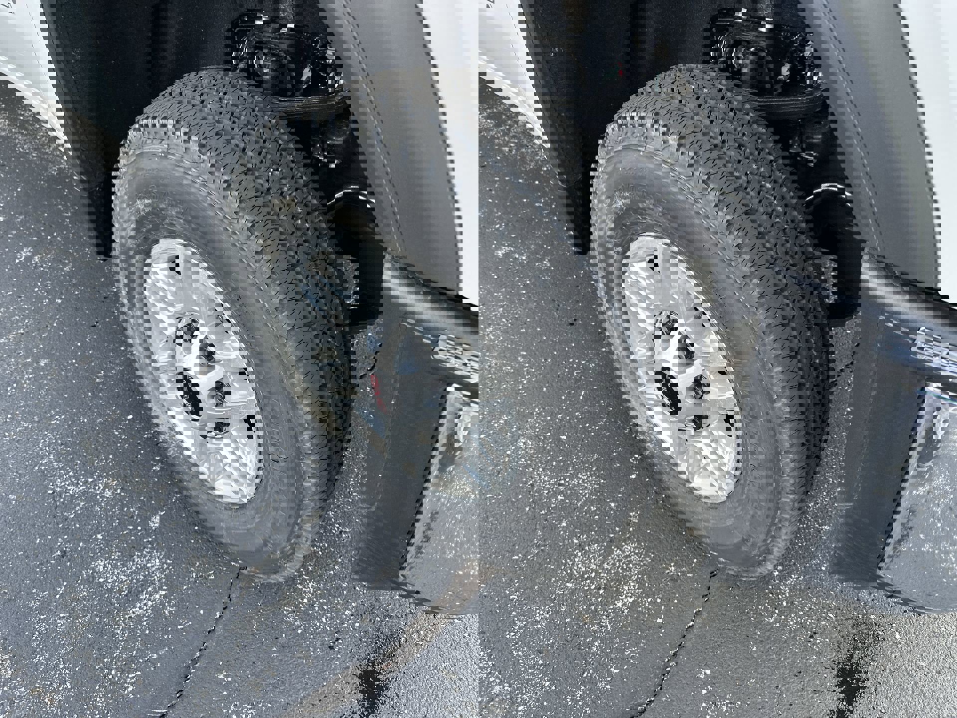 New 2026 GMC Sierra 2500 Pro w/ Convenience Package image 10