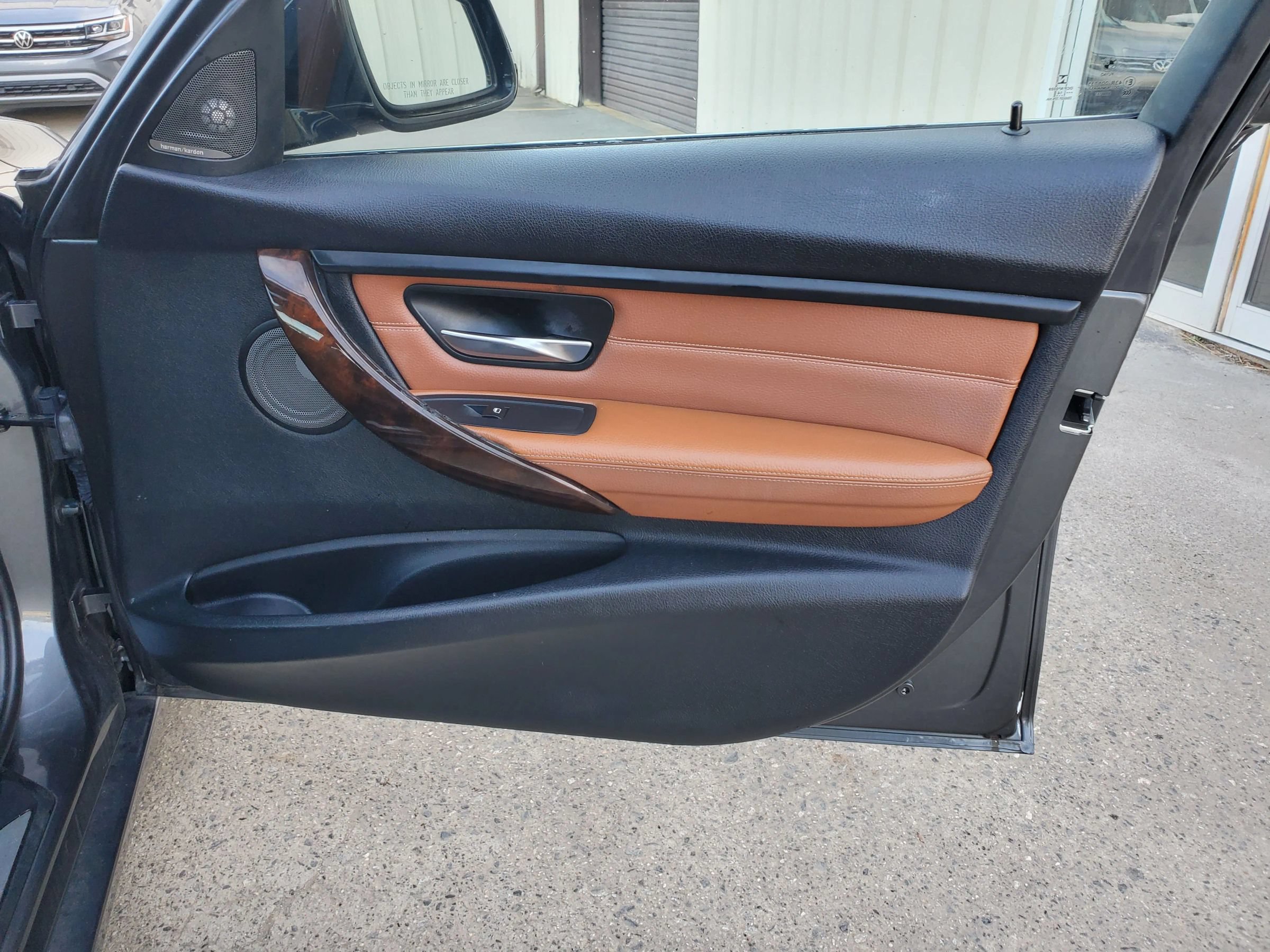 Used 2015 BMW ActiveHybrid 3 w/ Technology Package RWD image 19