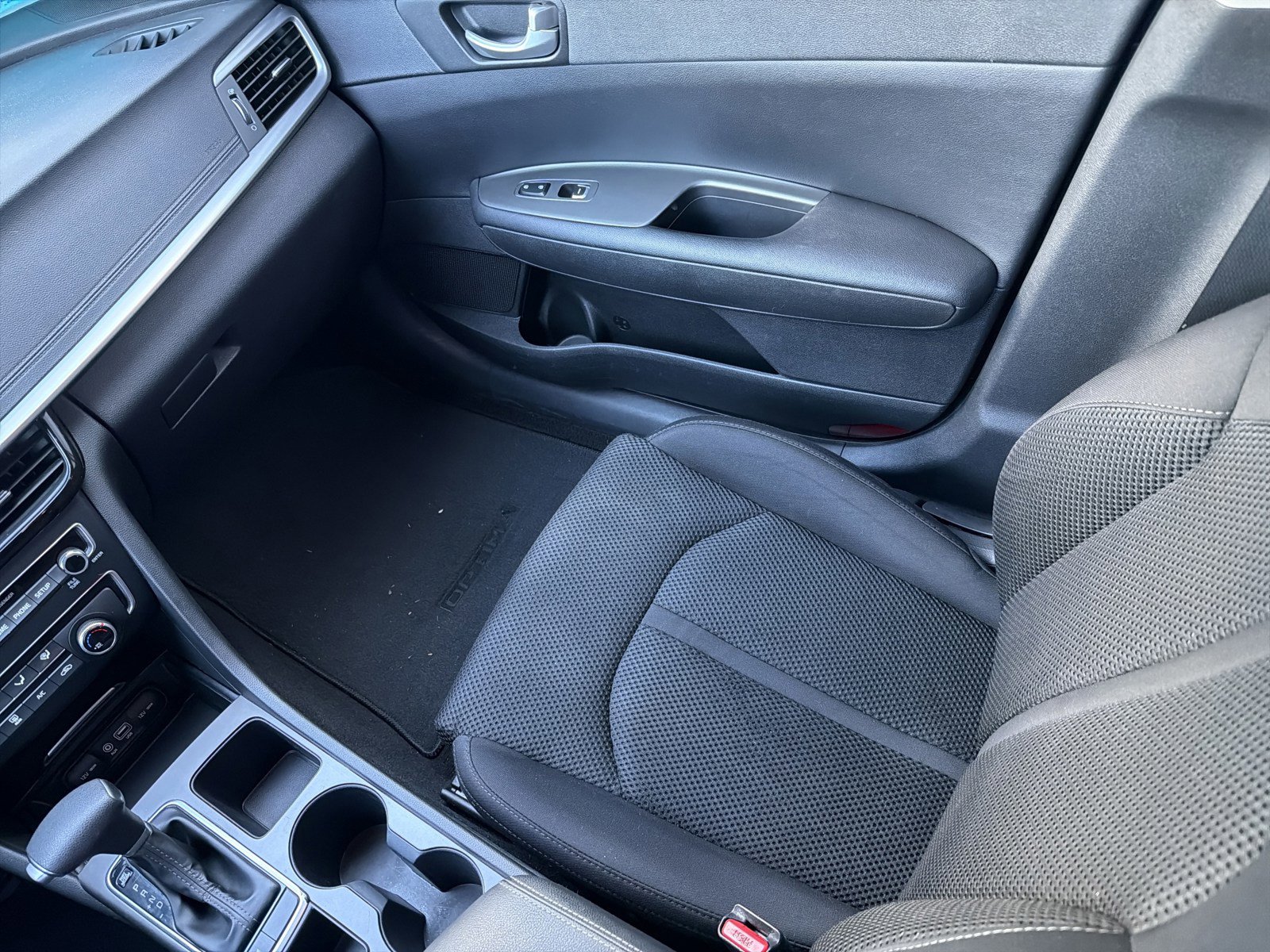 Used 2019 Kia Optima LX image 19