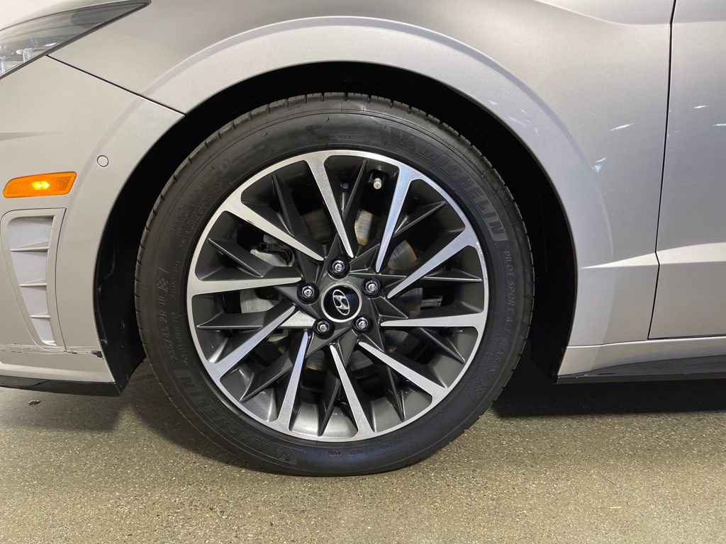 Used 2022 Hyundai Sonata Limited image 11
