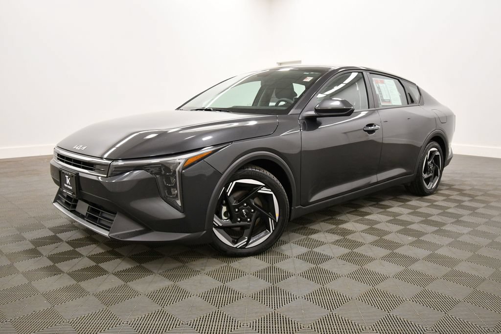 Certified 2025 Kia K4 EX FWD image 2