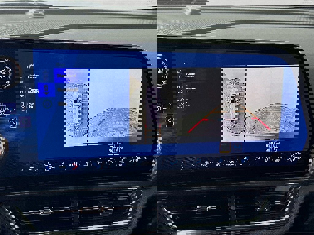 New 2026 Chevrolet Equinox EV LT image 9