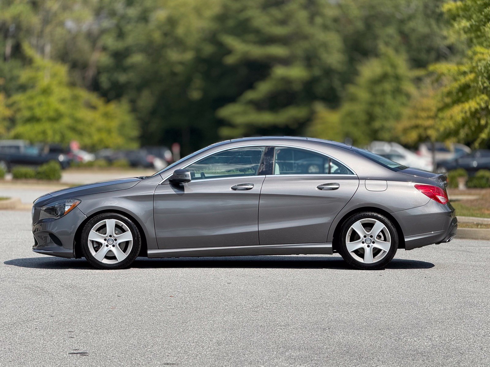 Used 2017 Mercedes-Benz CLA 250 4MATIC image 9