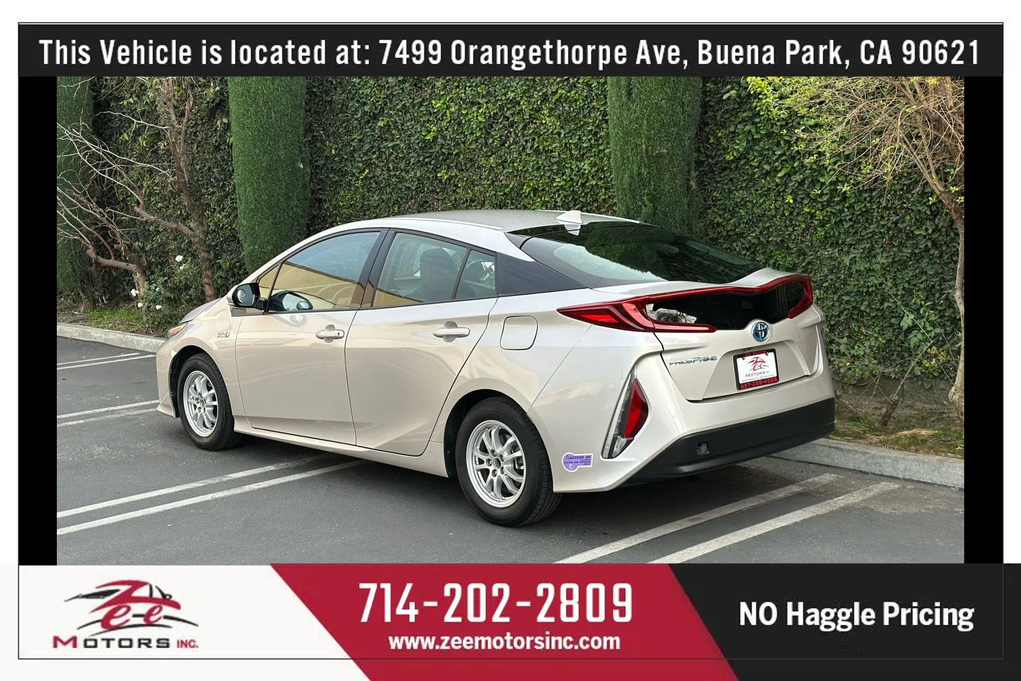 Used 2019 Toyota Prius Prime Plus w/ Carpet Mat Package FWD image 9