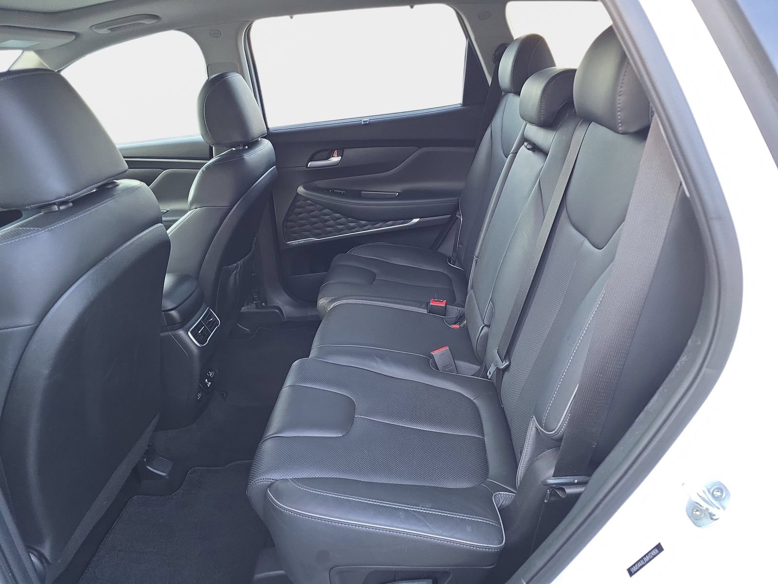 Used 2021 Hyundai Santa Fe Limited FWD image 17