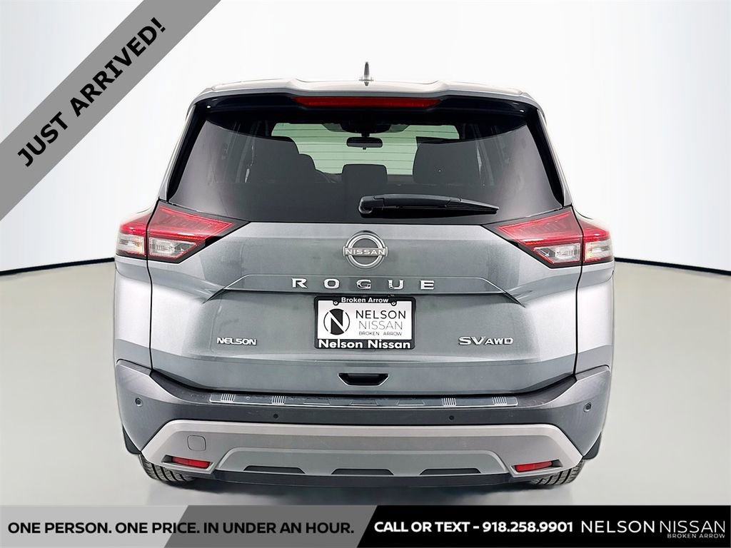 Certified 2022 Nissan Rogue SV image 6