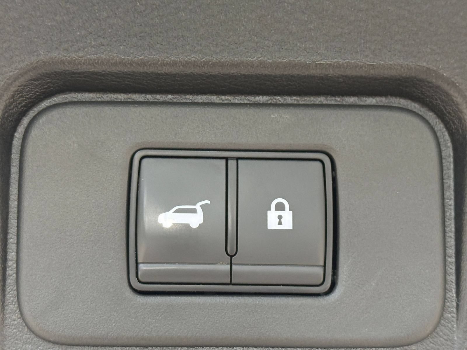 Used 2026 Nissan Rogue SL FWD image 21