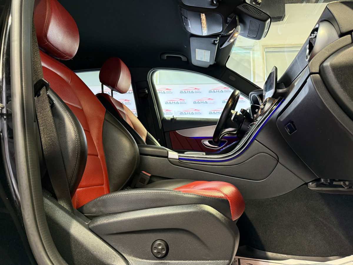 Used 2022 Mercedes-Benz GLC 300 4MATIC w/ AMG Line image 53