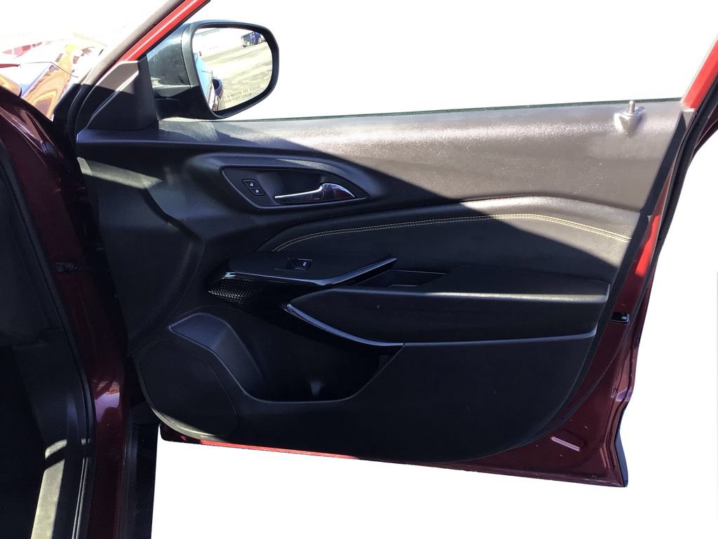 Used 2024 Chevrolet Trax ACTIV w/ Driver Confidence Package image 20