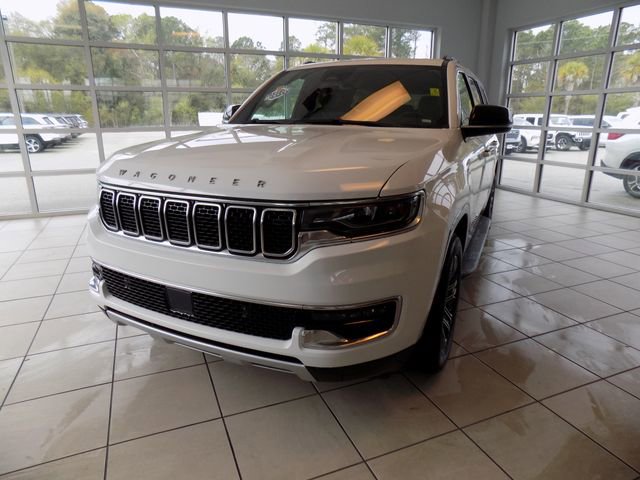 Certified 2024 Jeep Wagoneer L Series II image 3