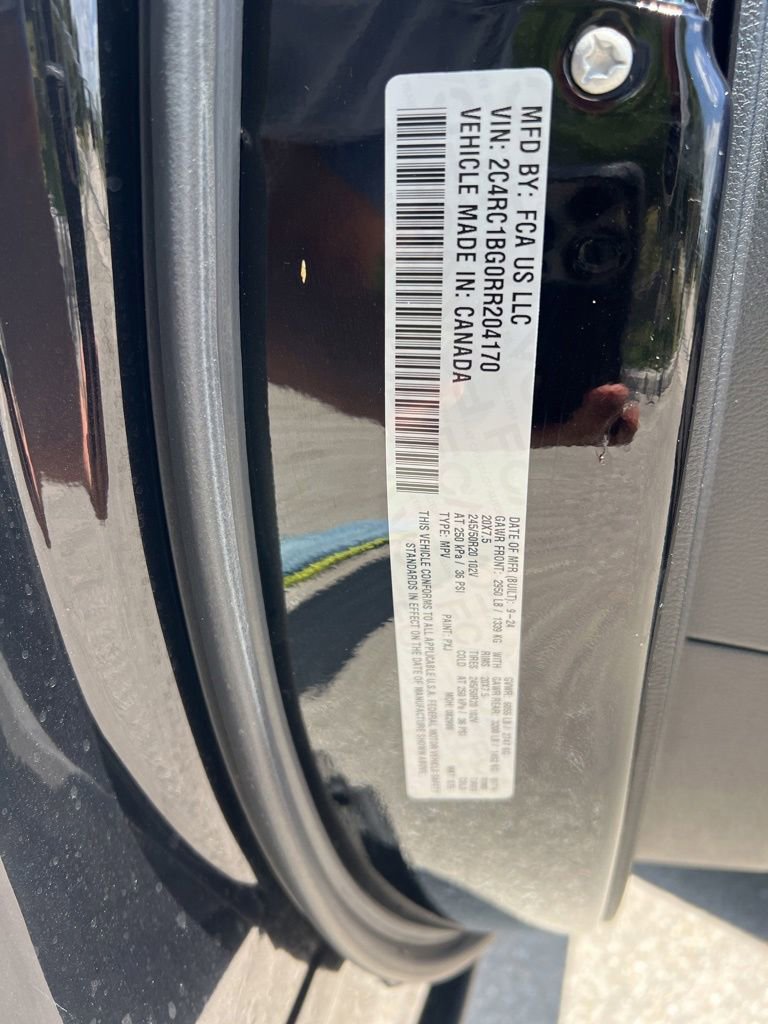 Used 2024 Chrysler Pacifica Touring-L w/ S Appearance Package FWD image 53