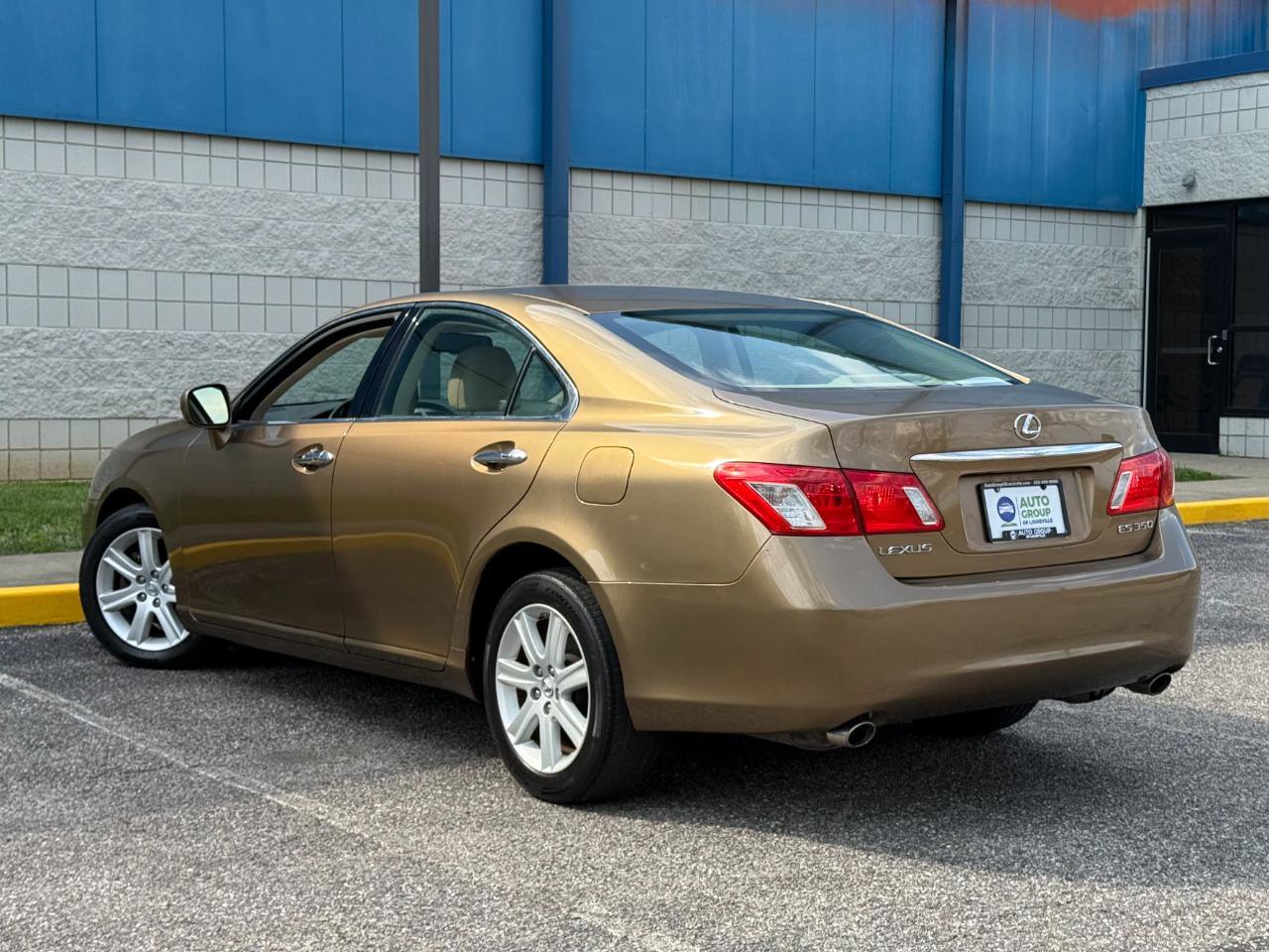 Used 2007 Lexus ES 350 w/ Luxury Pkg & Navigation FWD image 7