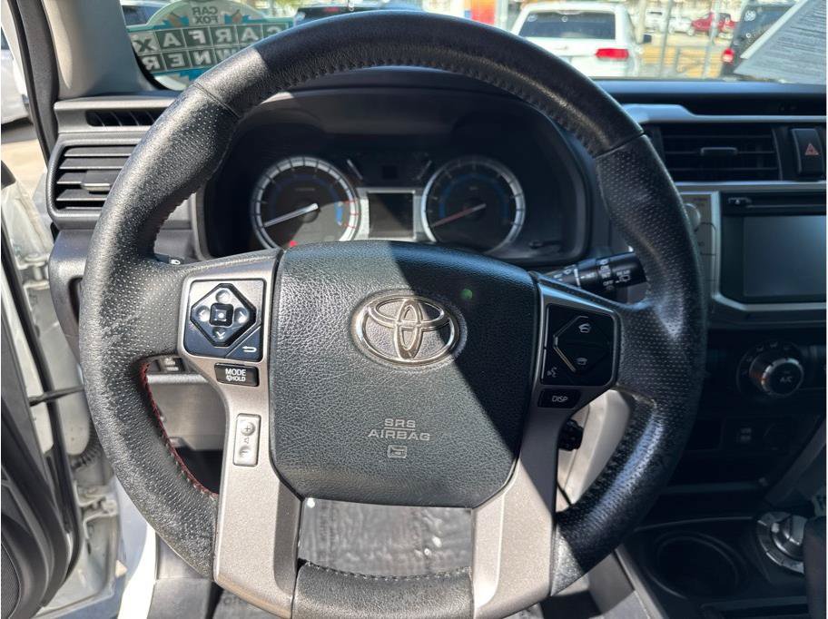 Used 2017 Toyota 4Runner SR5 Premium AWD/4WD image 30
