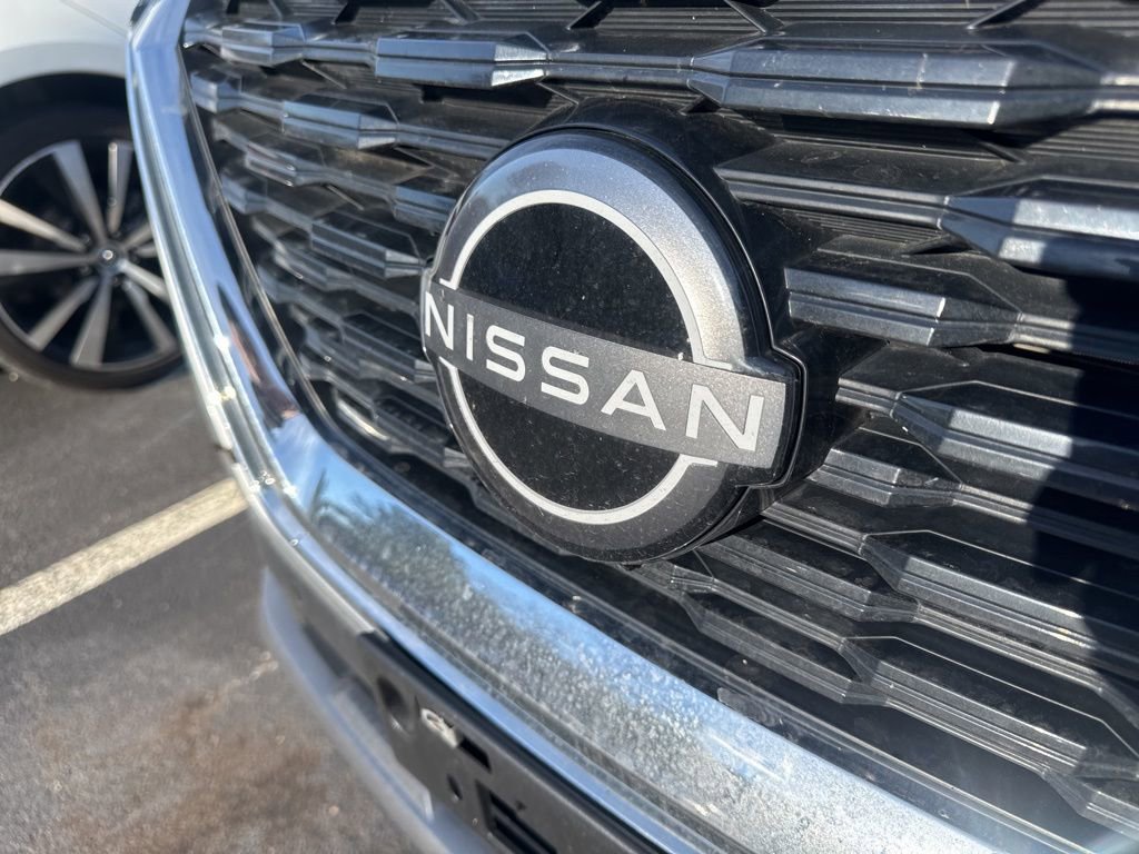 Used 2022 Nissan Rogue SL w/ SL Premium Package image 4