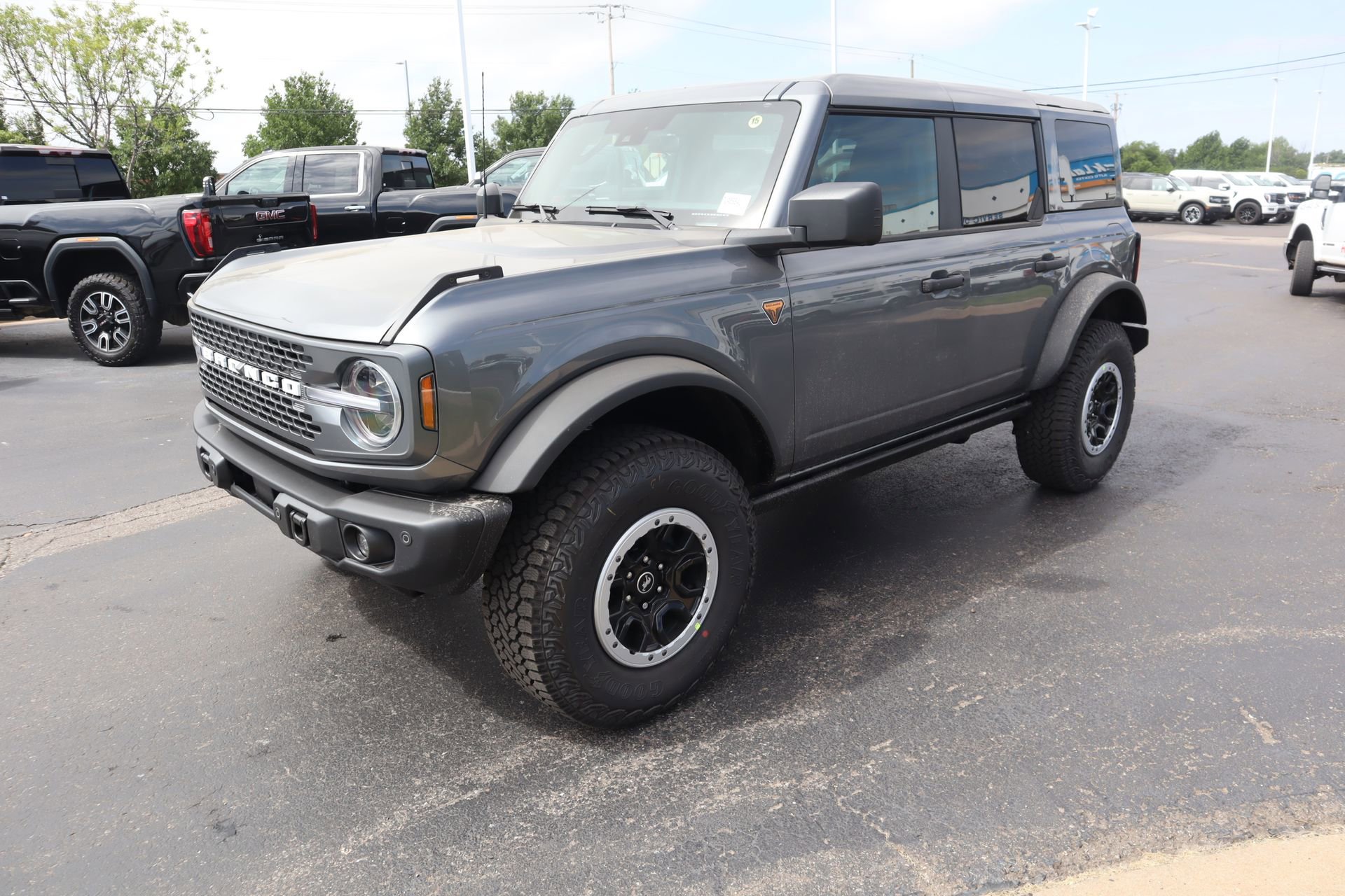 New 2026 Ford Bronco Badlands AWD/4WD image 13