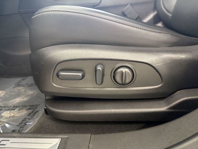 Certified 2023 GMC Acadia SLT image 23