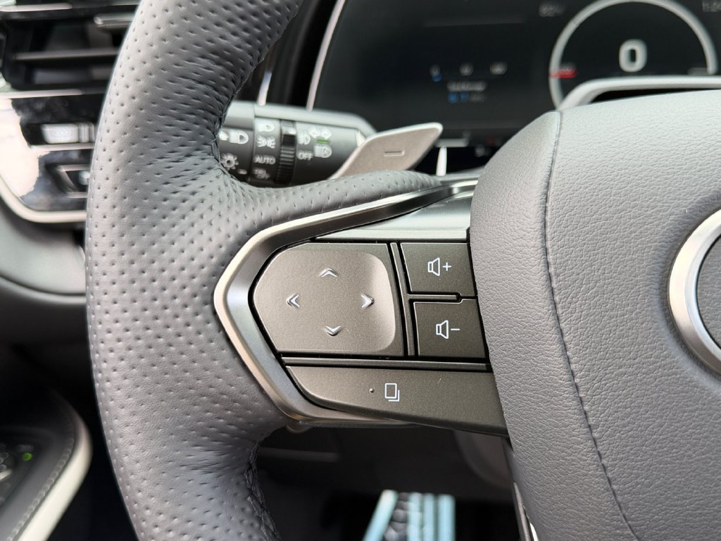 New 2026 Lexus TX 500h AWD image 17