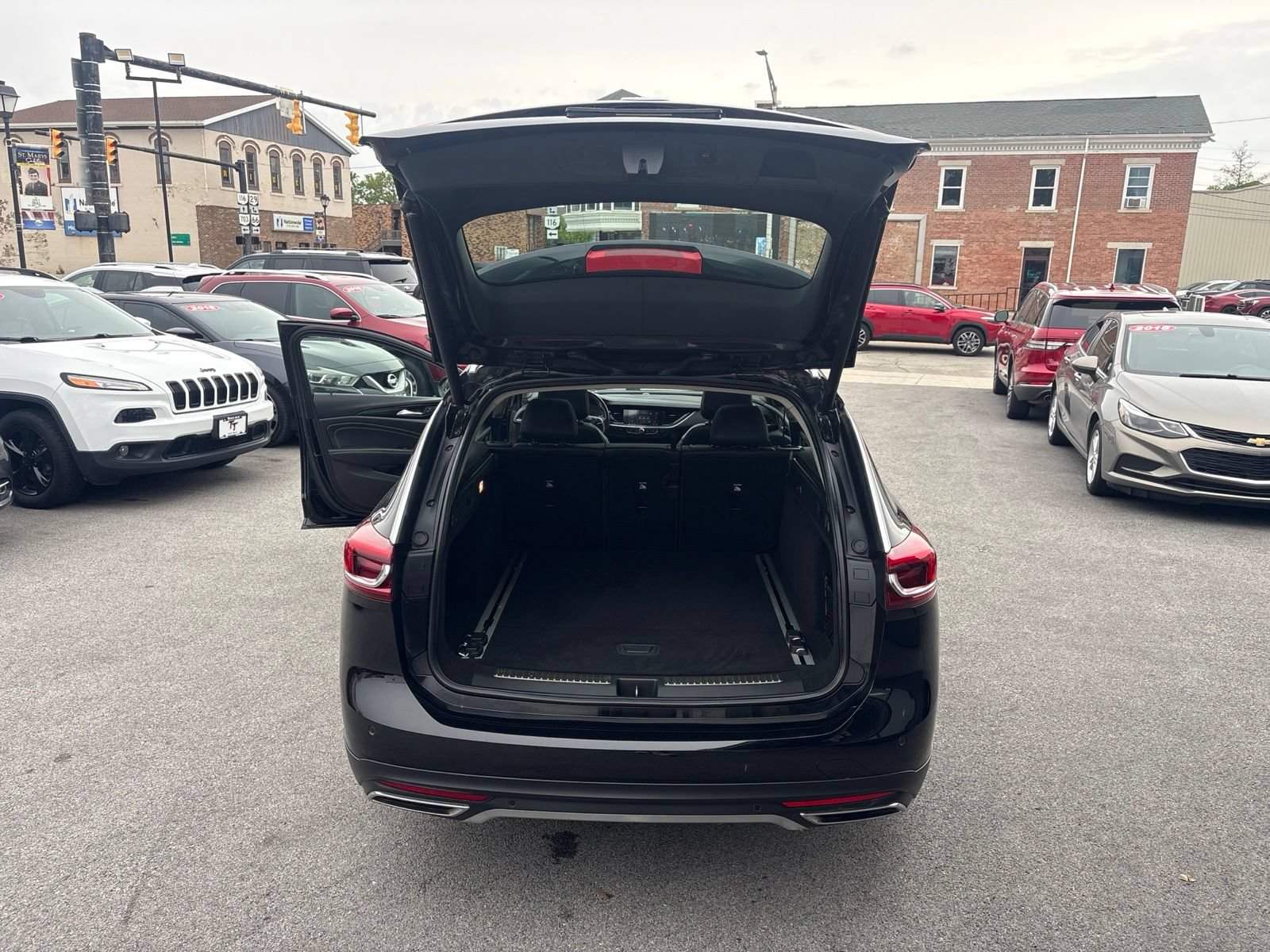 Used 2019 Buick Regal Essence w/ Driver Confidence Package I AWD/4WD image 16