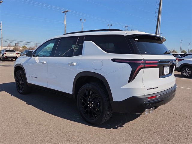 New 2026 Chevrolet Traverse LT w/ Midnight/Sport Edition image 5