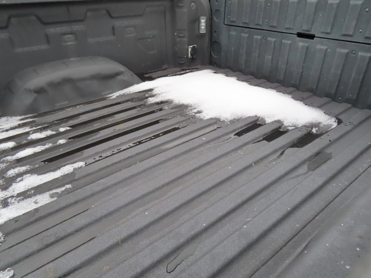 Used 2024 Chevrolet Silverado 3500 LT w/ Safety Package image 20