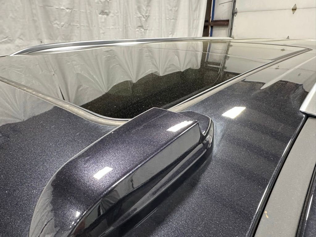 Used 2025 GMC Yukon XL Denali w/ Sun & Power Step Package AWD/4WD image 36