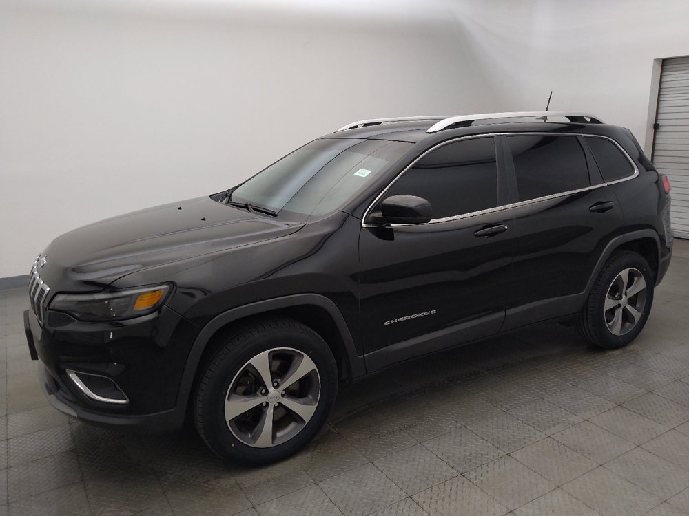 Used 2019 Jeep Cherokee Limited AWD/4WD image 2