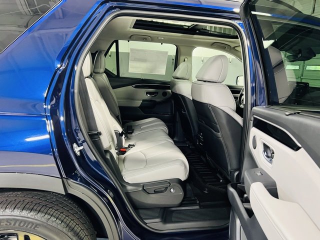 New 2025 Honda Pilot Touring image 30