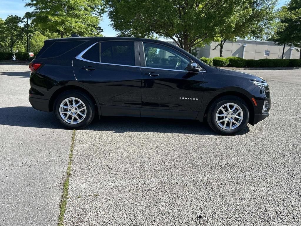 Used 2024 Chevrolet Equinox LT FWD image 8