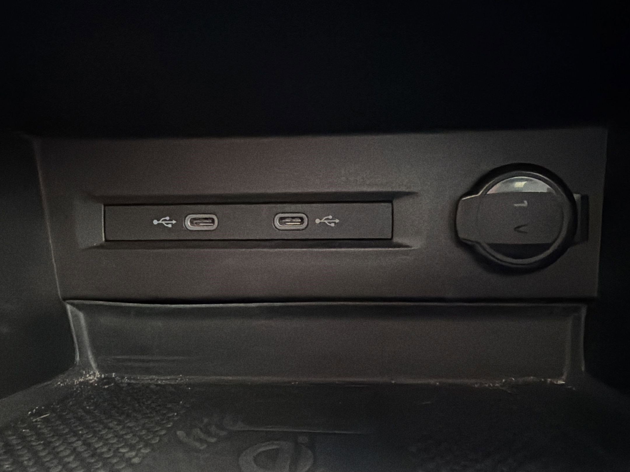 Used 2022 Volkswagen Taos SE w/ Panoramic Sunroof Package image 31