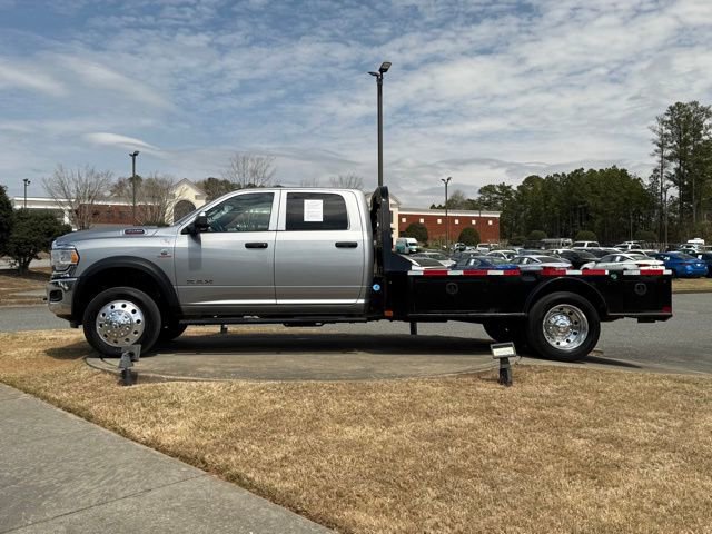Used 2022 RAM 4500 Tradesman w/ Chrome Appearance Group image 4