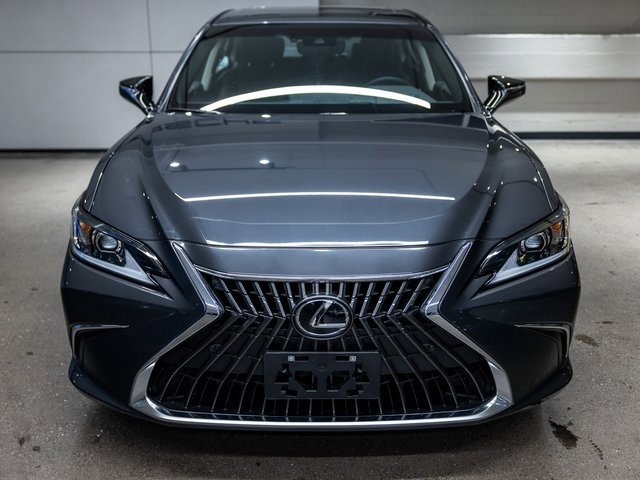 Used 2025 Lexus ES 300h w/ Premium Package image 8