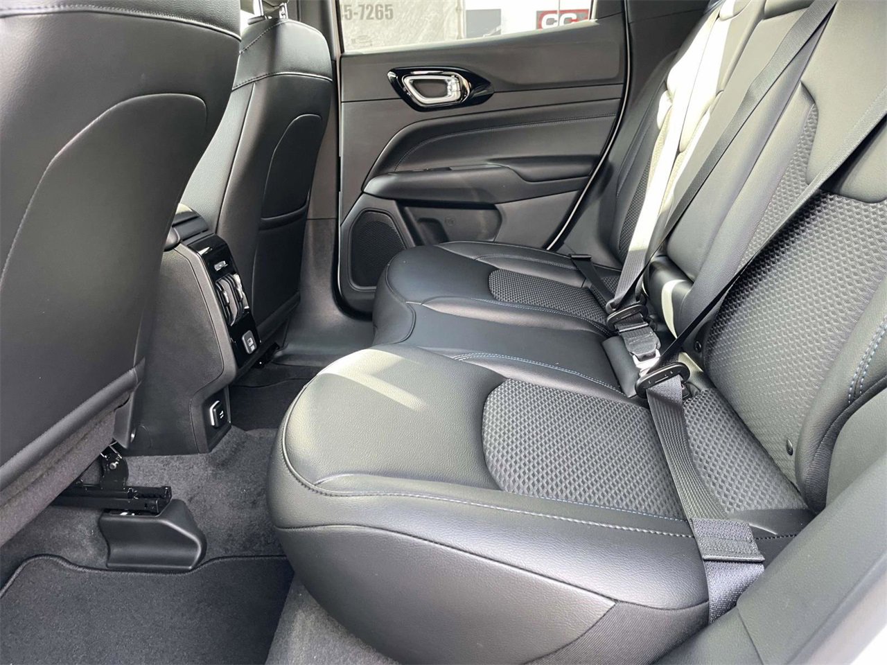 New 2026 Jeep Compass Latitude image 28