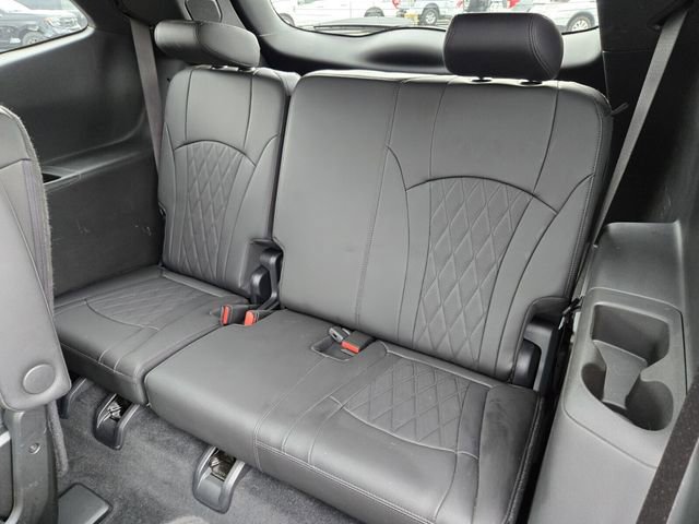 Used 2023 Buick Enclave Avenir w/ Avenir Technology Package AWD/4WD image 13