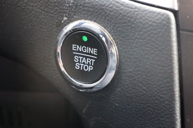 Used 2020 Ford Edge Titanium image 24