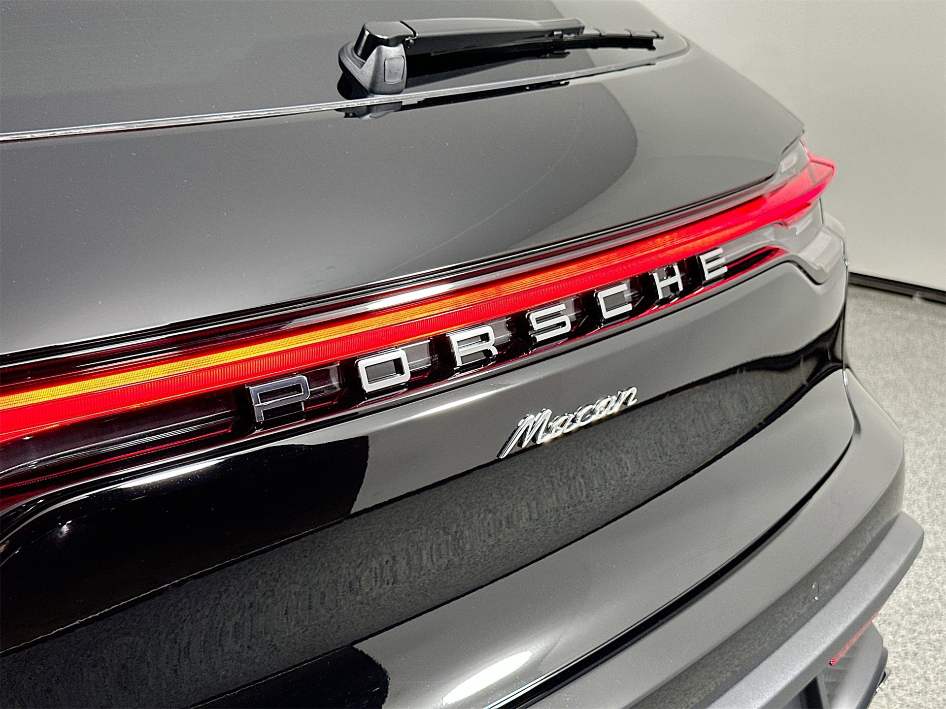 New 2026 Porsche Macan image 17