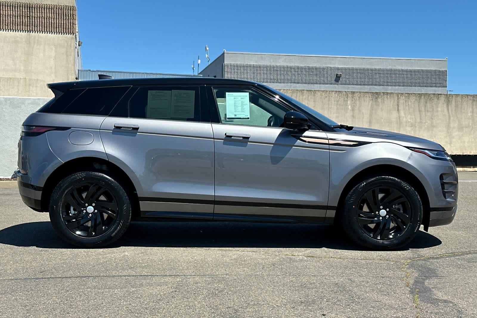 Used 2023 Land Rover Range Rover Evoque R-Dynamic S AWD/4WD image 6