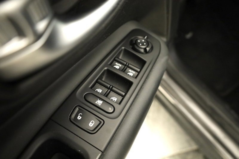 Used 2020 Jeep Renegade Limited image 10