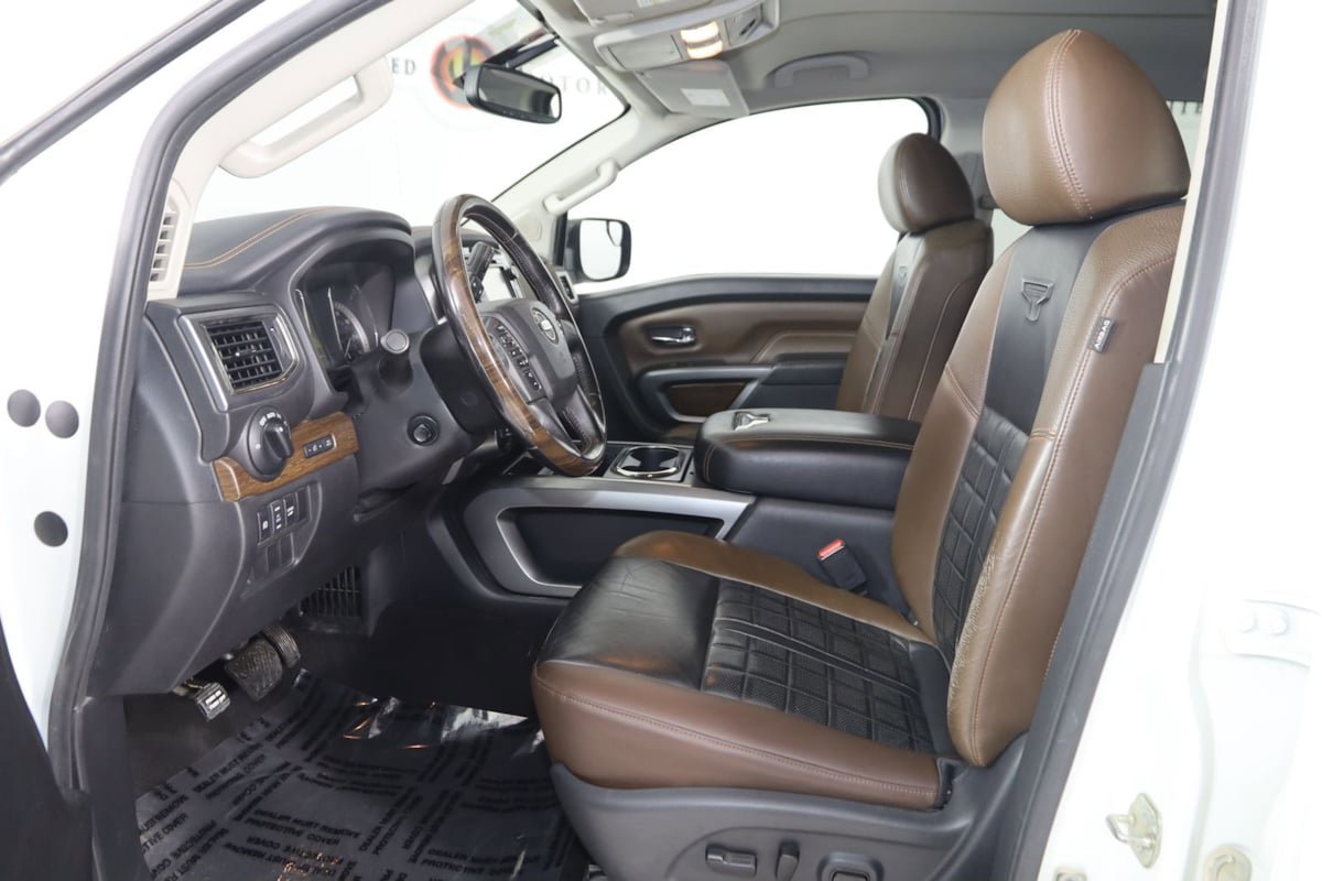 Used 2018 Nissan Titan Platinum Reserve w/ Platinum Utility Package AWD/4WD image 11