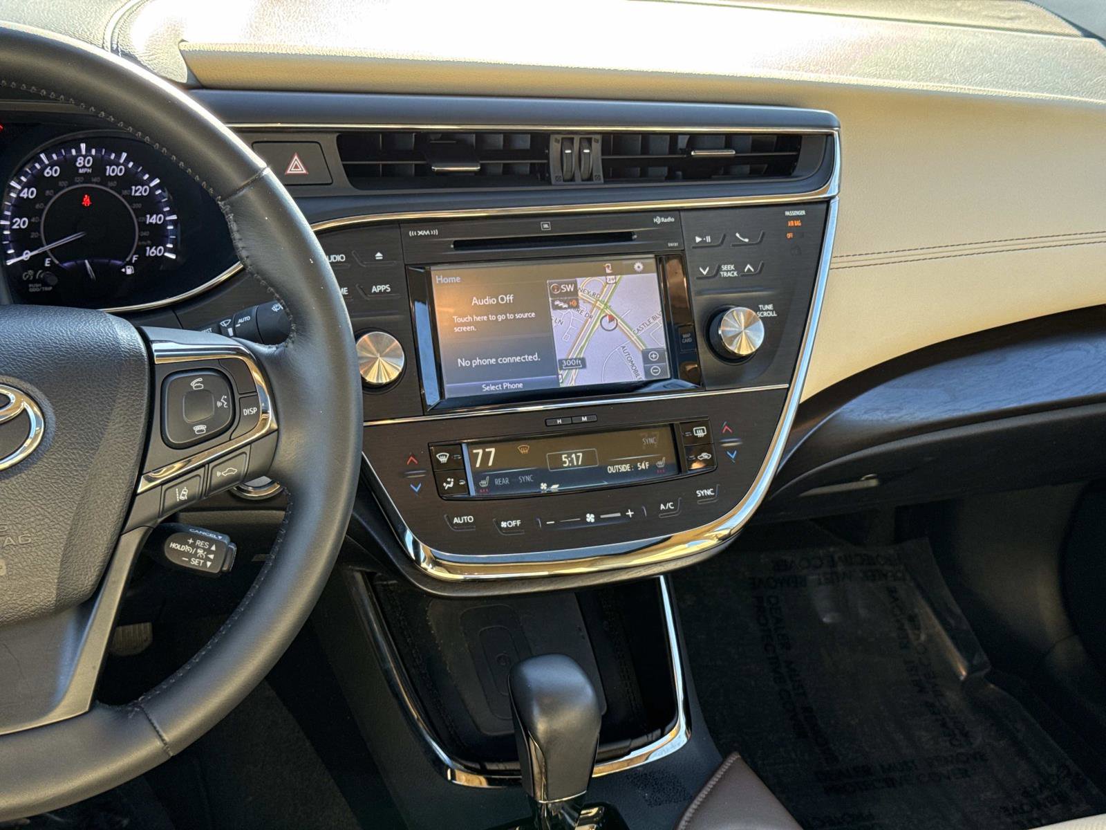 Used 2016 Toyota Avalon Limited w/ Toyota Safety Sense Package image 3