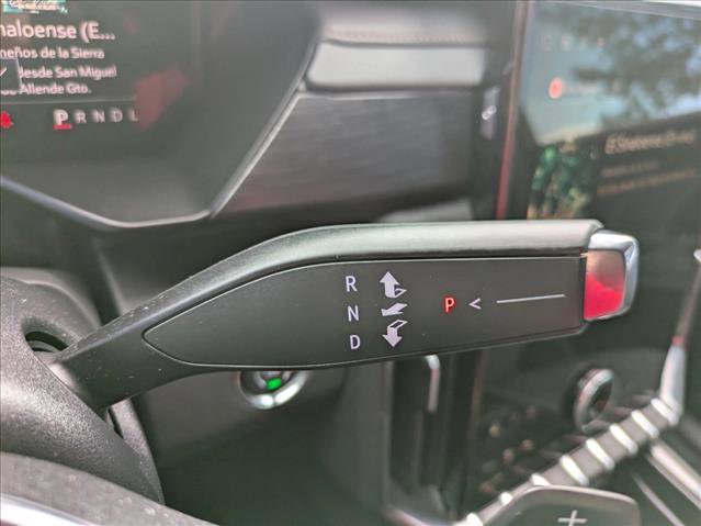 Used 2025 GMC Acadia AT4 w/ LPO, Floor Liner Package image 13