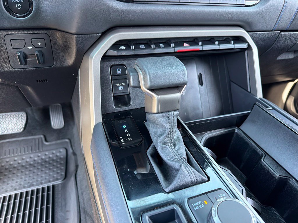 Used 2026 Toyota Sequoia Platinum AWD/4WD image 15