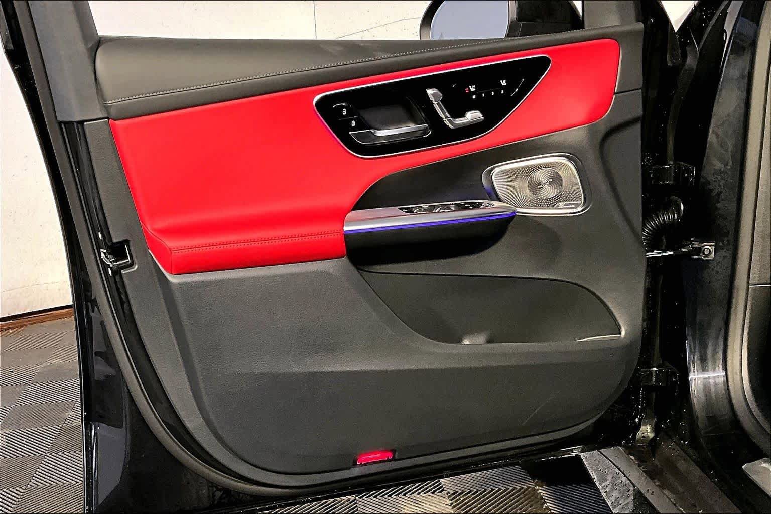 New 2026 Mercedes-Benz GLC 43 AMG 4MATIC image 11