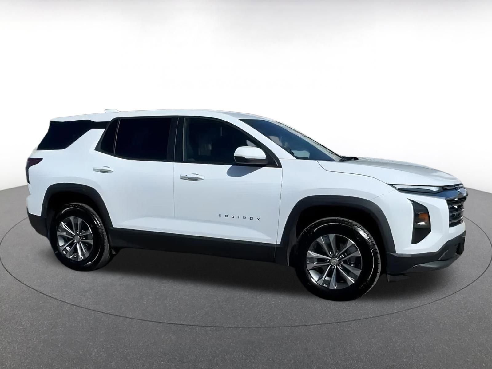 Used 2025 Chevrolet Equinox LT image 16