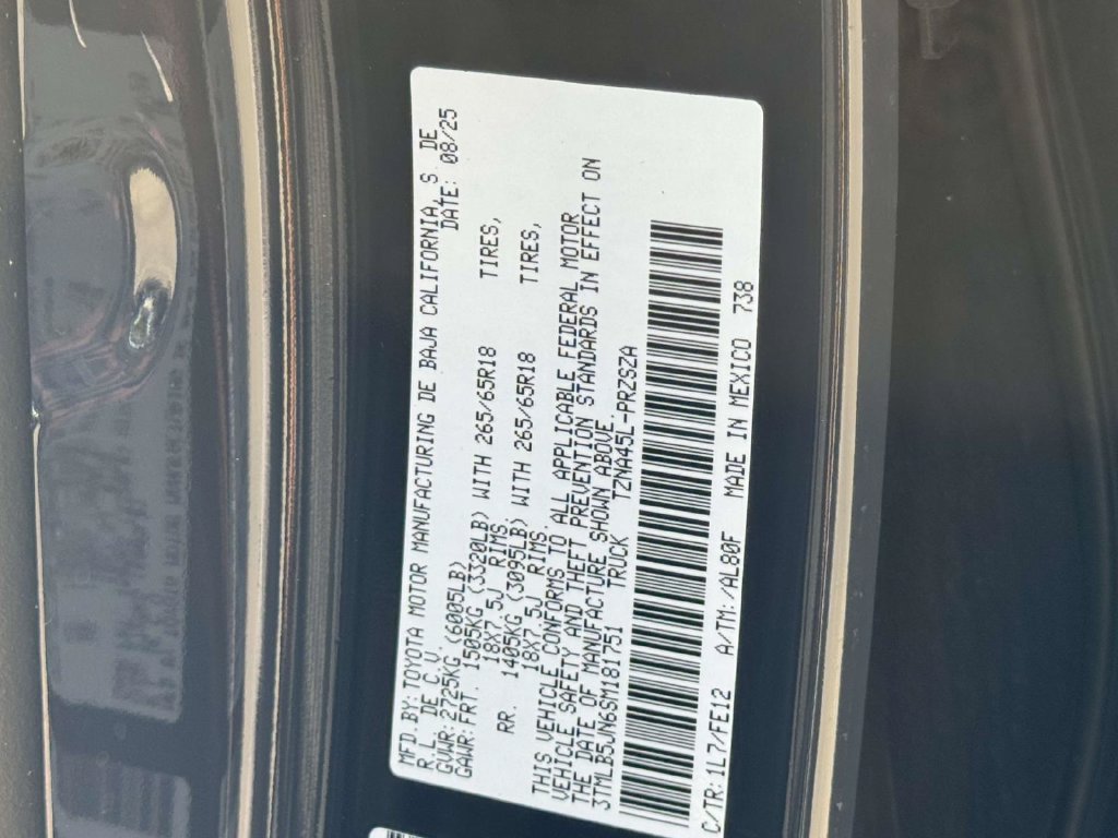 Certified 2025 Toyota Tacoma TRD Sport AWD/4WD image 27