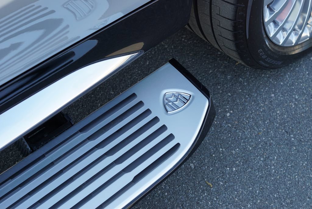 Certified 2025 Mercedes-Benz Maybach GLS 600 4MATIC image 17