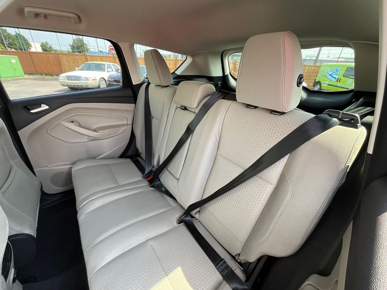 Used 2019 Ford Escape SE FWD image 20