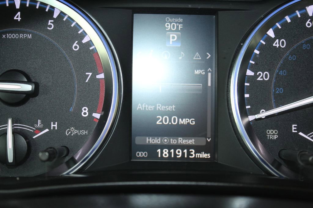 Used 2015 Toyota Highlander XLE image 38