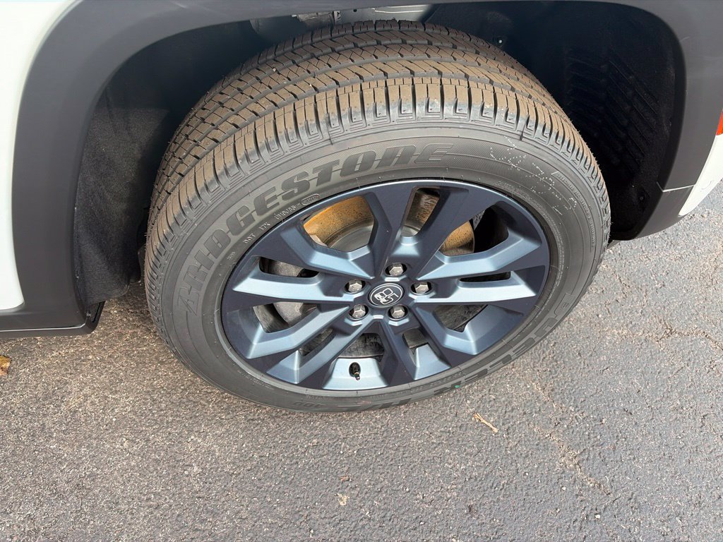 New 2026 Jeep Grand Cherokee L Limited AWD/4WD image 12