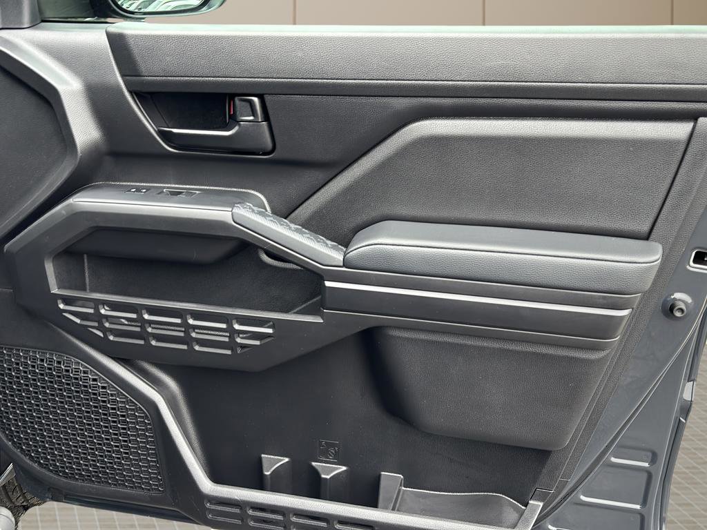 Used 2024 Toyota Tacoma SR image 37