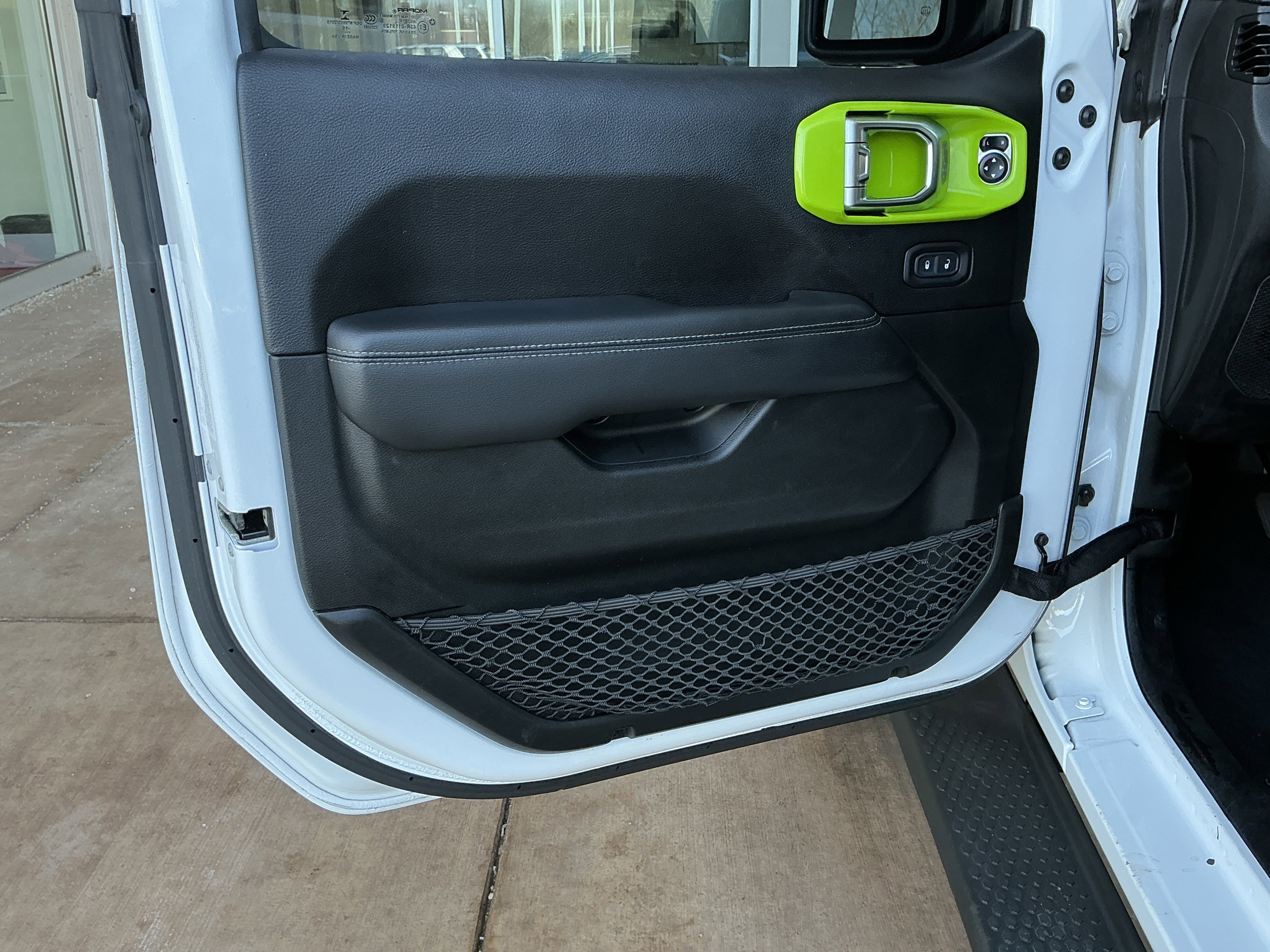 Used 2019 Jeep Wrangler Unlimited Sahara image 14